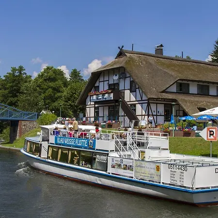 & Restaurant Lenzer Krug Szálloda Malchow