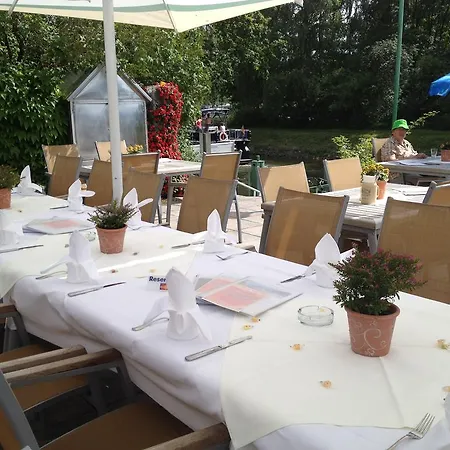 & Restaurant Lenzer Krug 3*