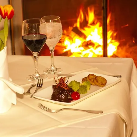 & Restaurant Lenzer Krug 3* Malchow