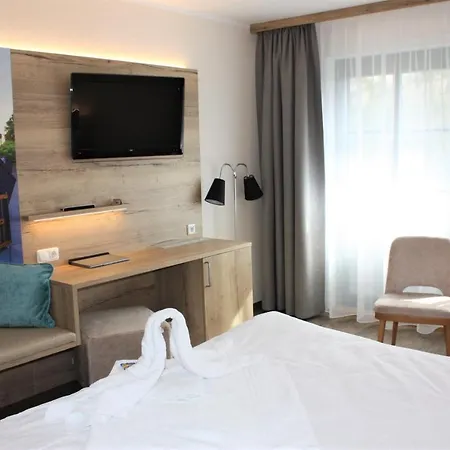 Szálloda & Restaurant Lenzer Krug Malchow