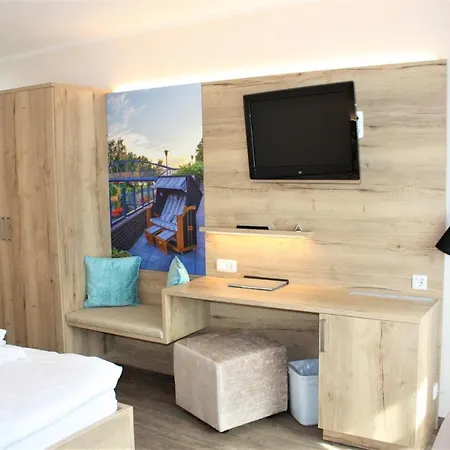 & Restaurant Lenzer Krug Malchow (Mecklenburg-Vorpommern)