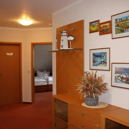 & Restaurant Lenzer Krug 3* Malchow