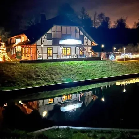 Ξενοδοχείο & Restaurant Lenzer Krug 3*