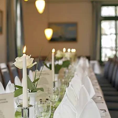 & Restaurant Lenzer Krug 3*