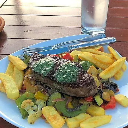 & Restaurant Lenzer Krug Hotel Malchow (Mecklenburg-Vorpommern)